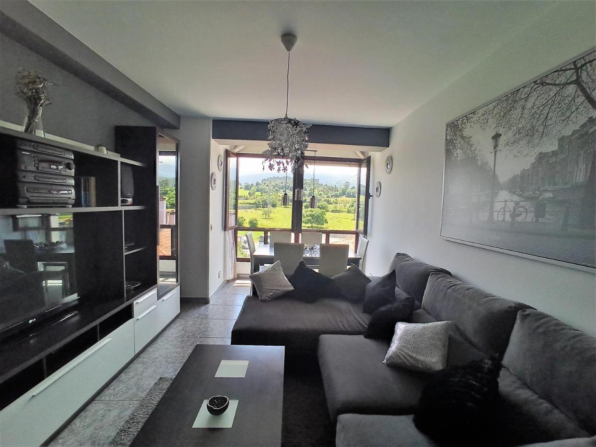 Duplex Con Vistas Al Picu Pienzu, Colunga Apartment Luaran gambar