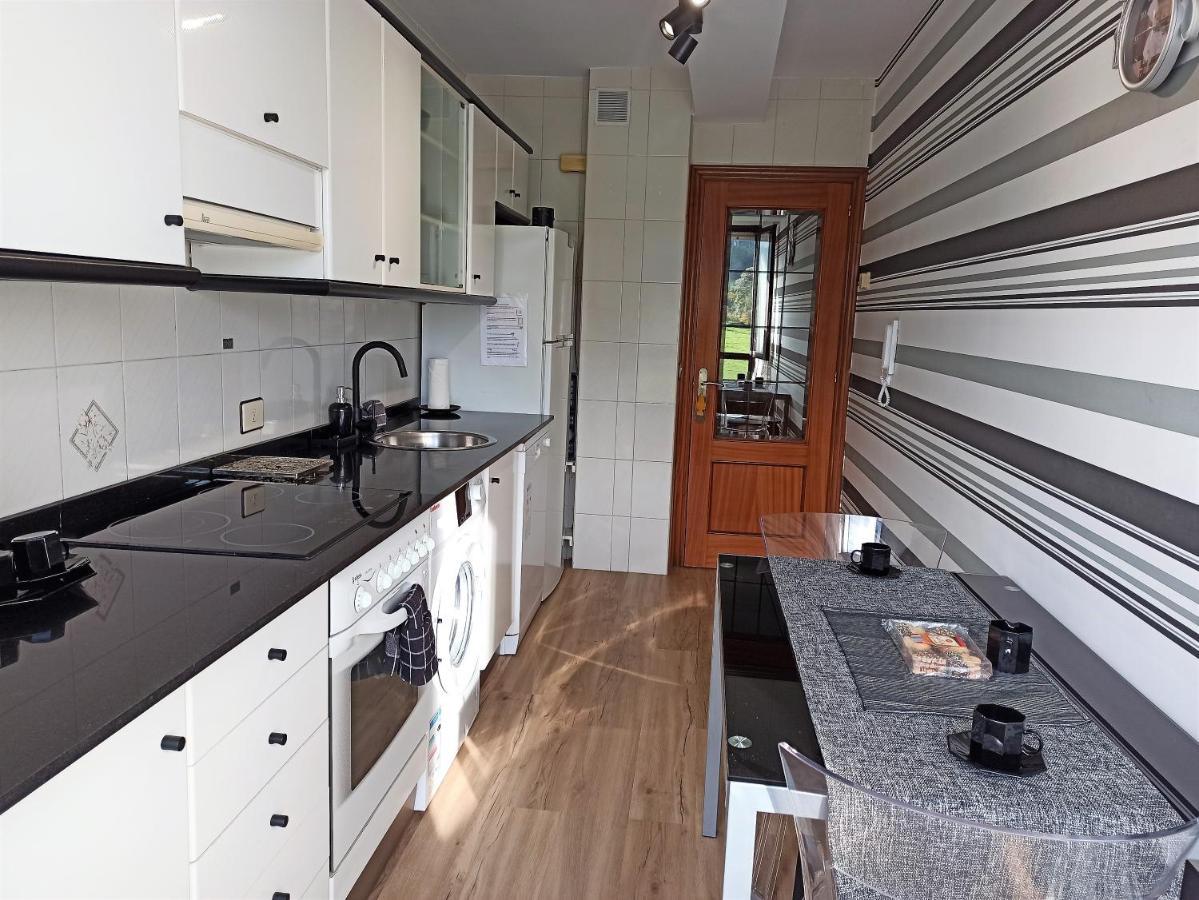 Duplex Con Vistas Al Picu Pienzu, Colunga Apartment Luaran gambar