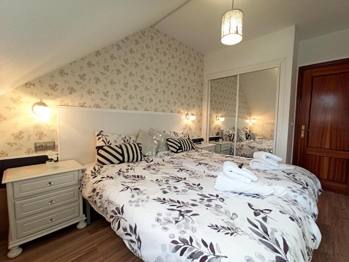 Duplex Con Vistas Al Picu Pienzu, Colunga Apartment Luaran gambar