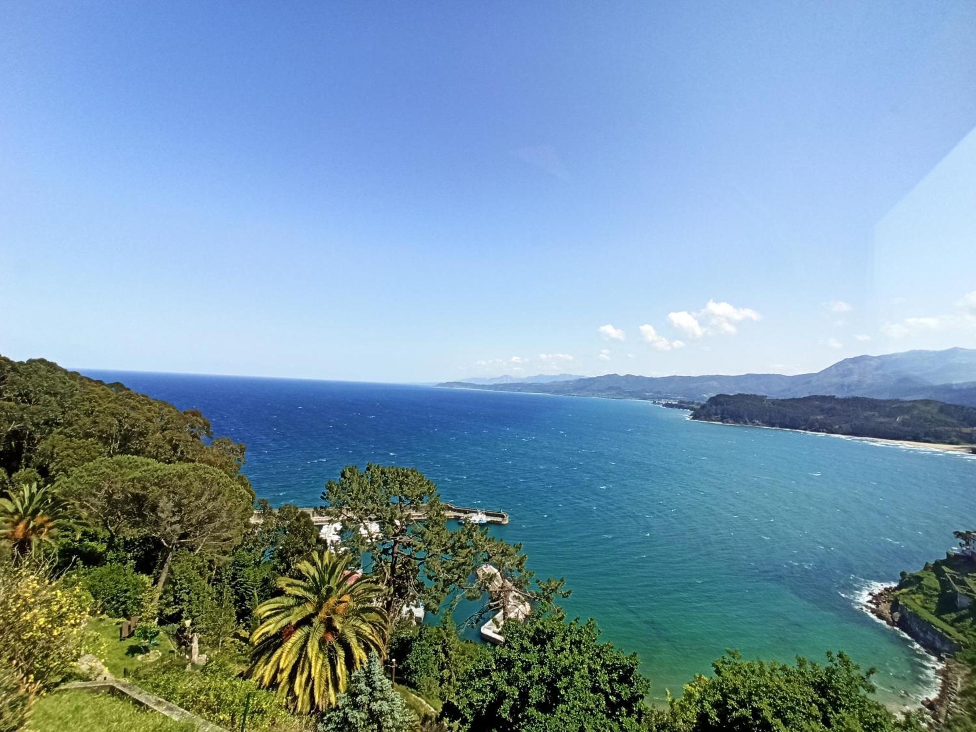 Duplex Con Vistas Al Picu Pienzu, Colunga Apartment Luaran gambar